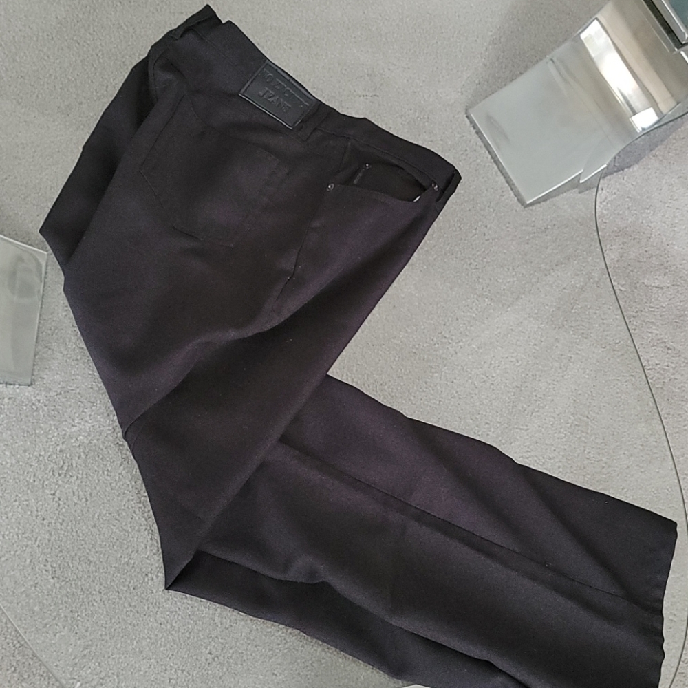 No excuses jeans.15/16. Black. Approx 31 inseam
